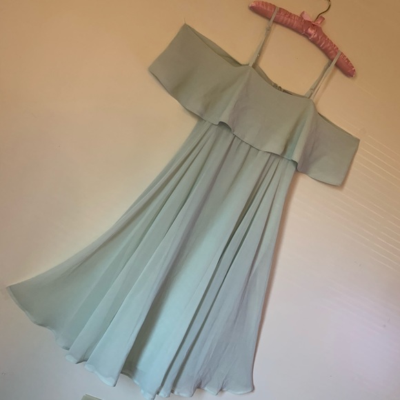 💫 Ethereal pastel off-shoulder ASOS dress 💫 - Picture 4 of 5